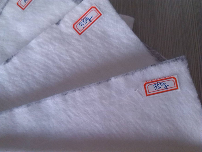 聚酯長絲土工布的優點。