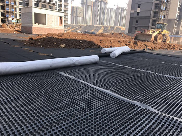 凹凸排水板一平方什么價格?