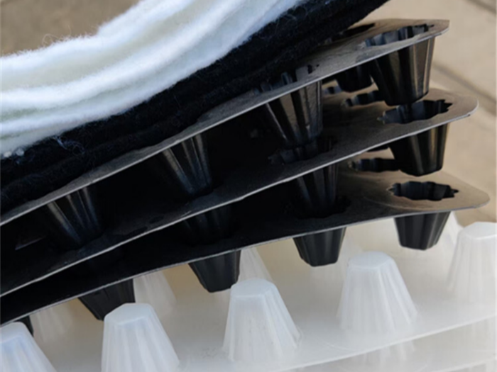 2.0cm凹凸型排水板